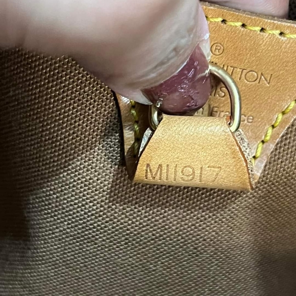 Louis Vuitton Ellipse PM - Picture 2 of 12